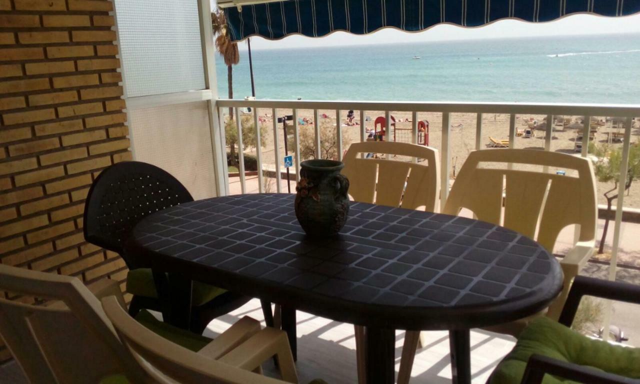 Apartment Piso Primera Linea De Playa En Recien Reformado