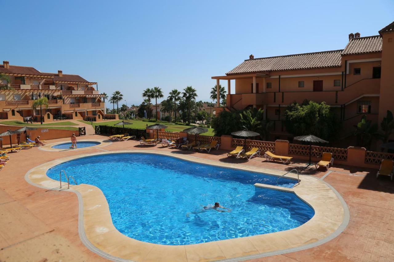 Alta Loma With Awesome Sea Views, Bbq, Sleeps 4, Wifi On Clc Site * Fuengirola