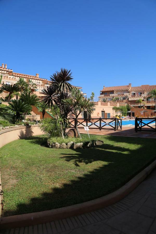 Alta Loma With Awesome Sea Views, Bbq, Sleeps 4, Wifi On Clc Site Fuengirola