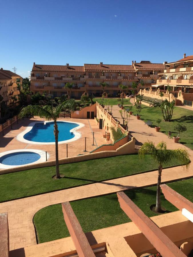 Alta Loma With Awesome Sea Views, Bbq, Sleeps 4, Wifi On Clc Site Appartement *