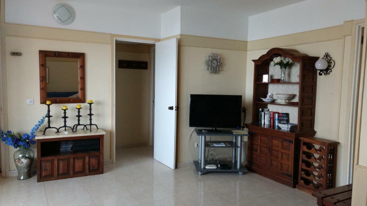 First Line Costa Del Sol Beach Suites * Fuengirola