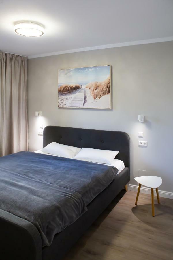 Beachfront In New Huoneisto