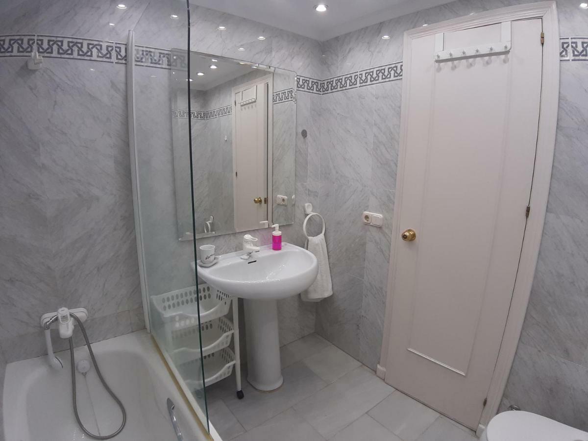 Spacious Flat In - Boliches *
