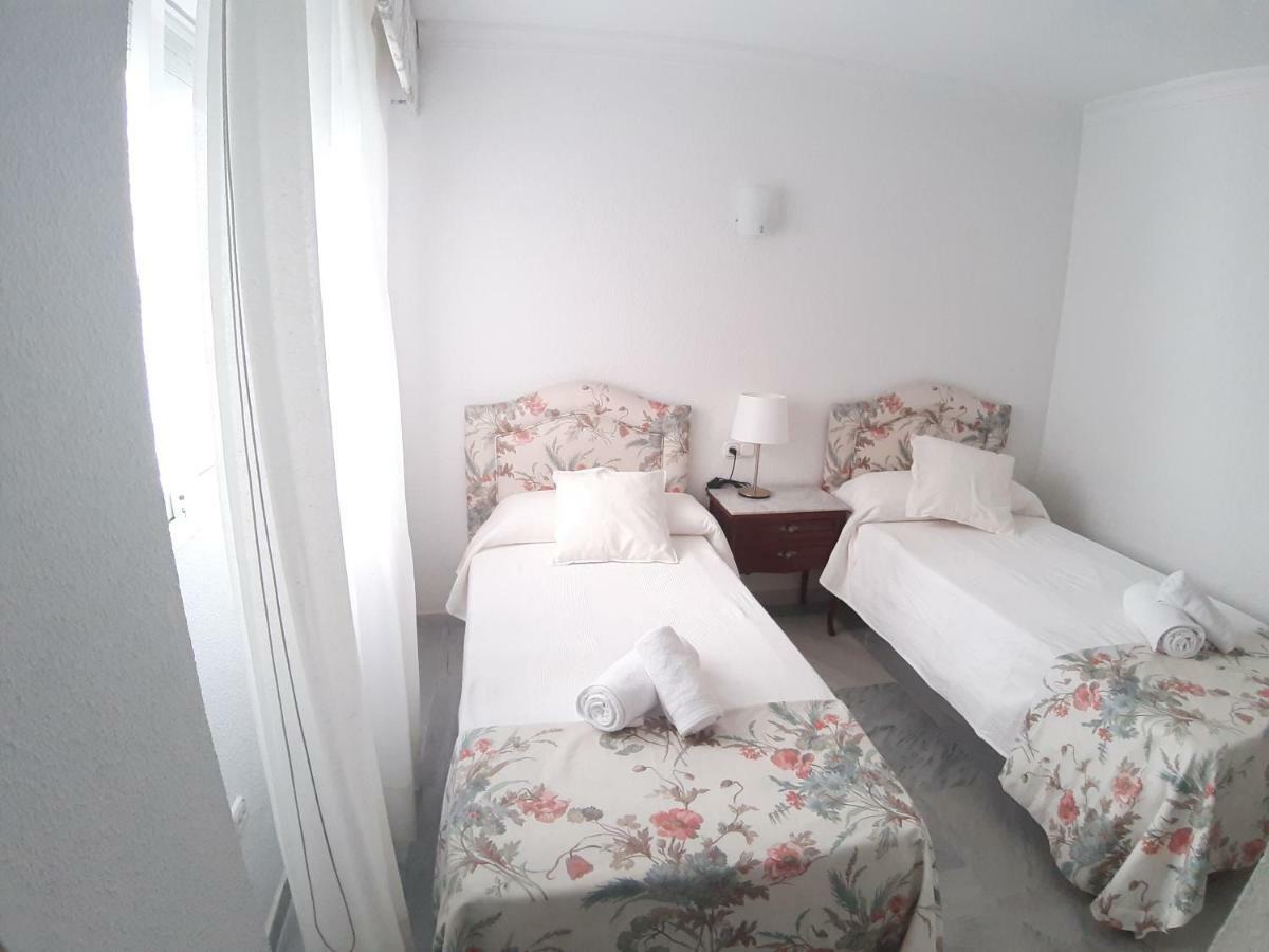 Spacious Flat In - Boliches * Fuengirola