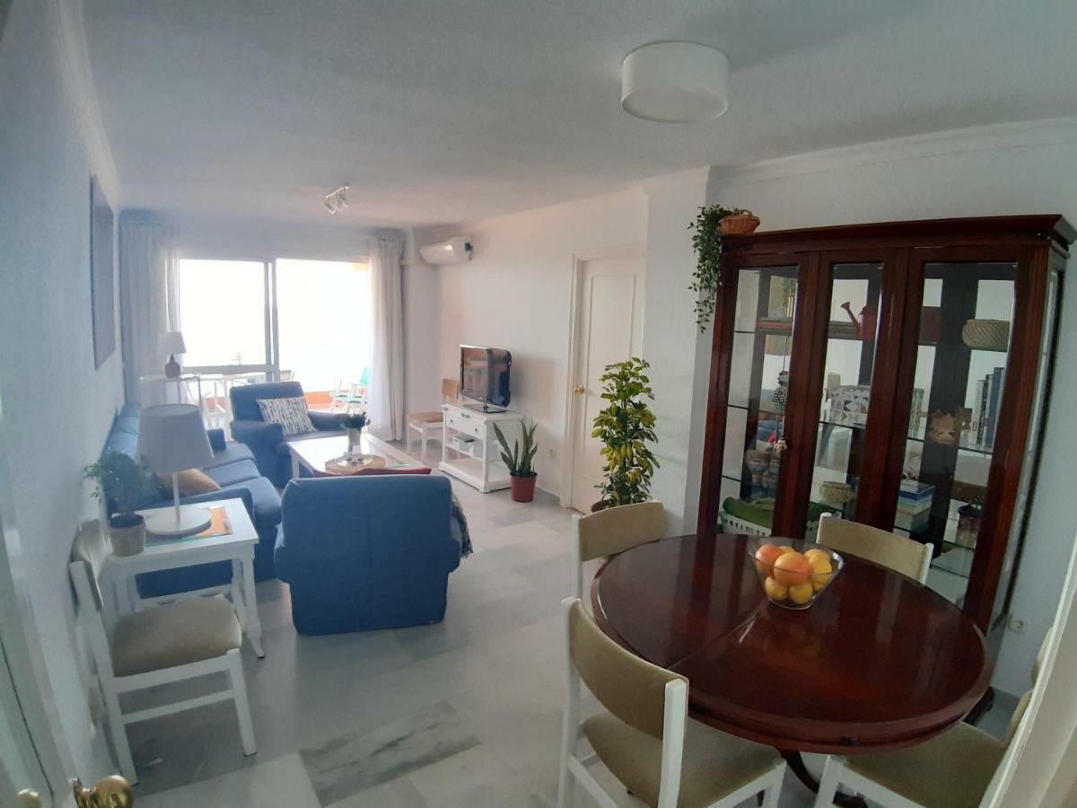 Spacious Flat In - Boliches Apartment *