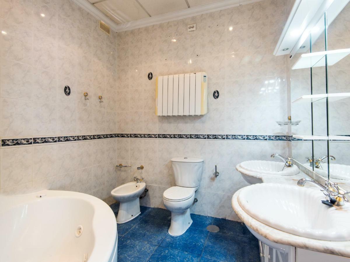 Rentandhomes Boliches Penthouse
