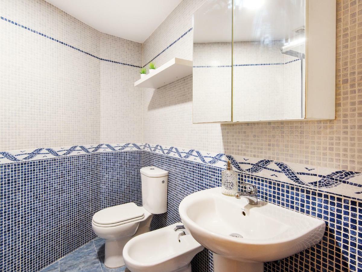 Rentandhomes Apartment *
