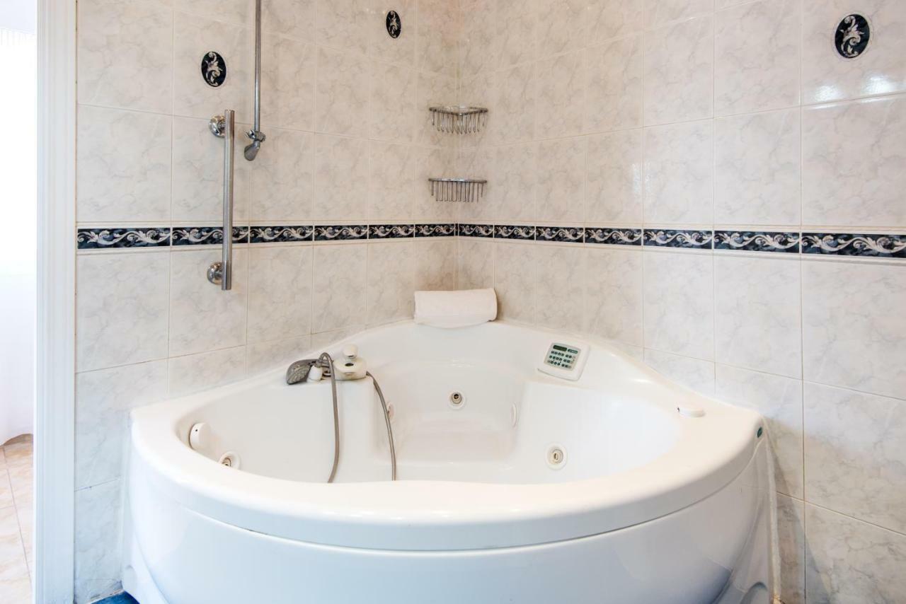 Rentandhomes Boliches Penthouse