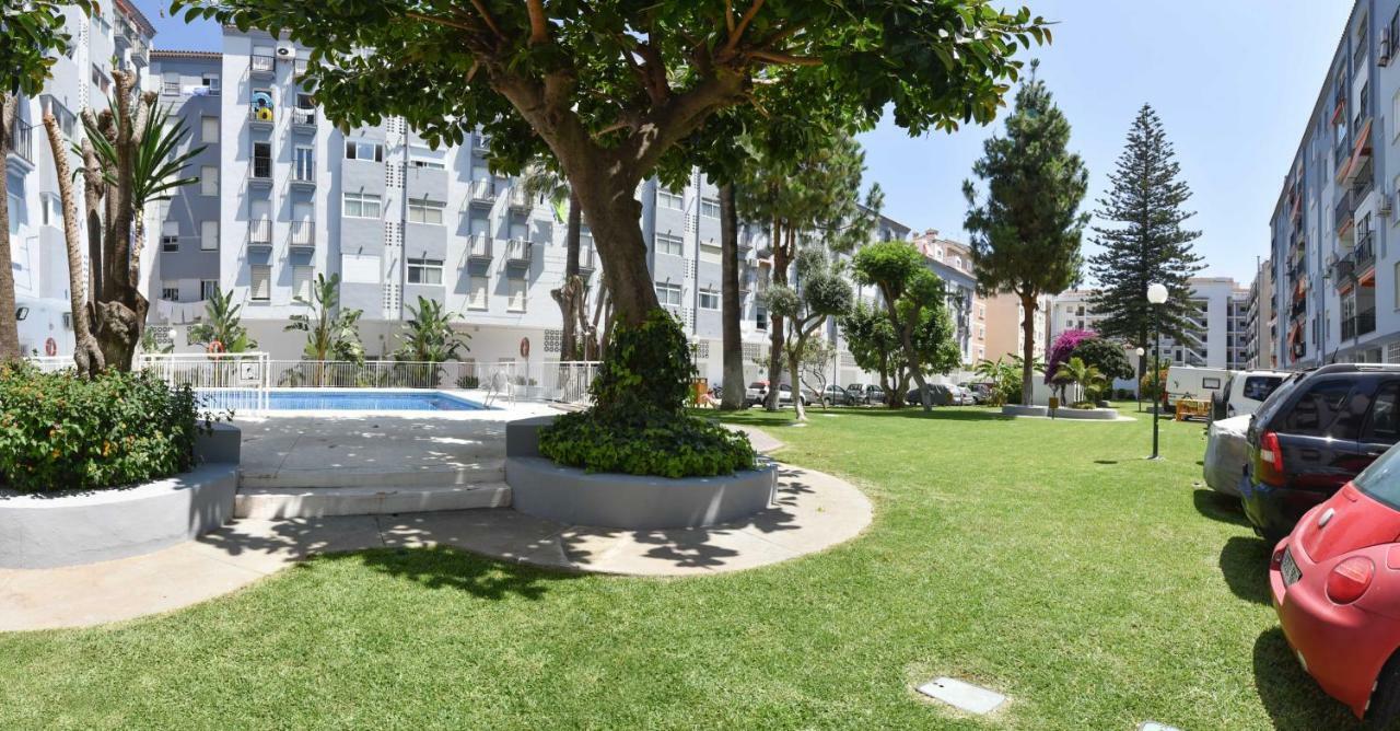 Lujo Playa Lasiesta3 Apartamento *