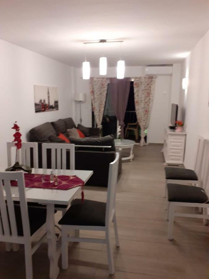 Piso Primera Linea De Playa En Recien Reformado Apartment Fuengirola