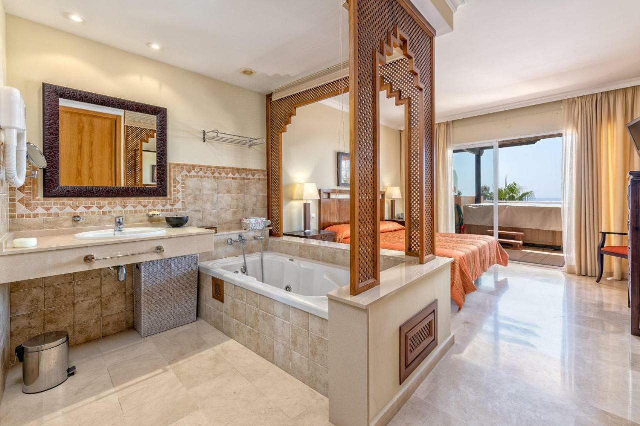Stunning 2br Sea View 8 In Malibu Fuengirola