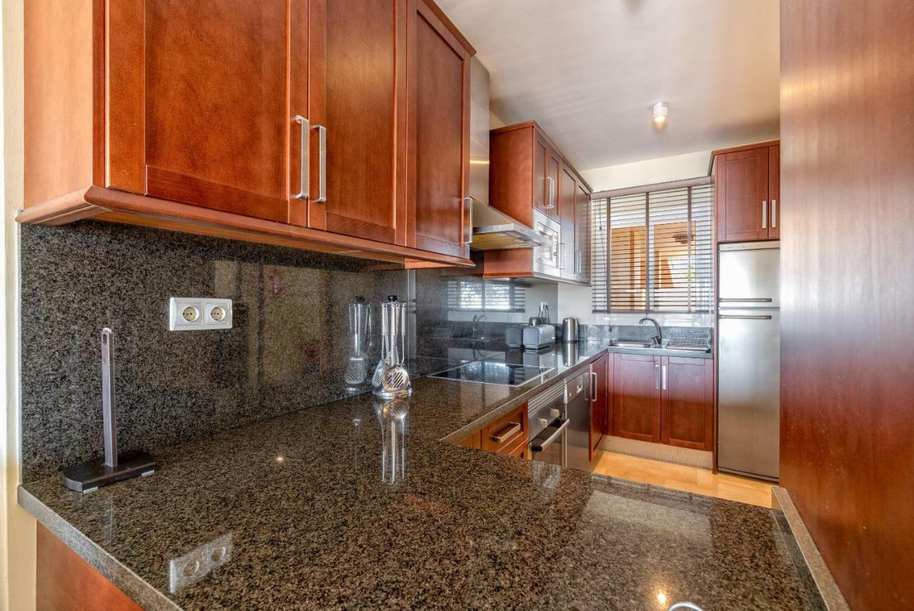 Stunning 2br Sea View 8 In Malibu