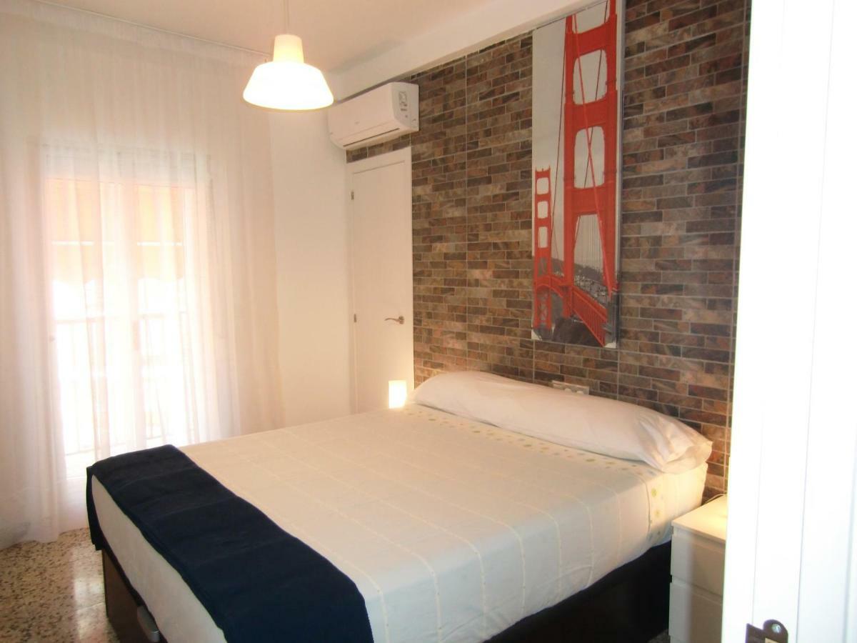 Con Piscina A 150 Metros Playa Netflix P Video Aire Acondicionado Calefaccion Toallas Y Sillas Playa Sombrilla 2 Terrazas Sobre Piscina Centro Ciudad 1 Smart Tv Por Fuengirola