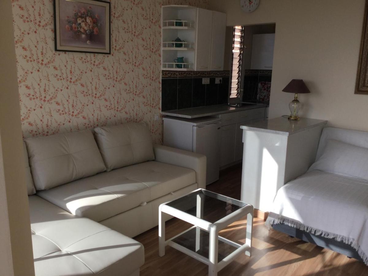 Apartment Las Palmeras Towers *