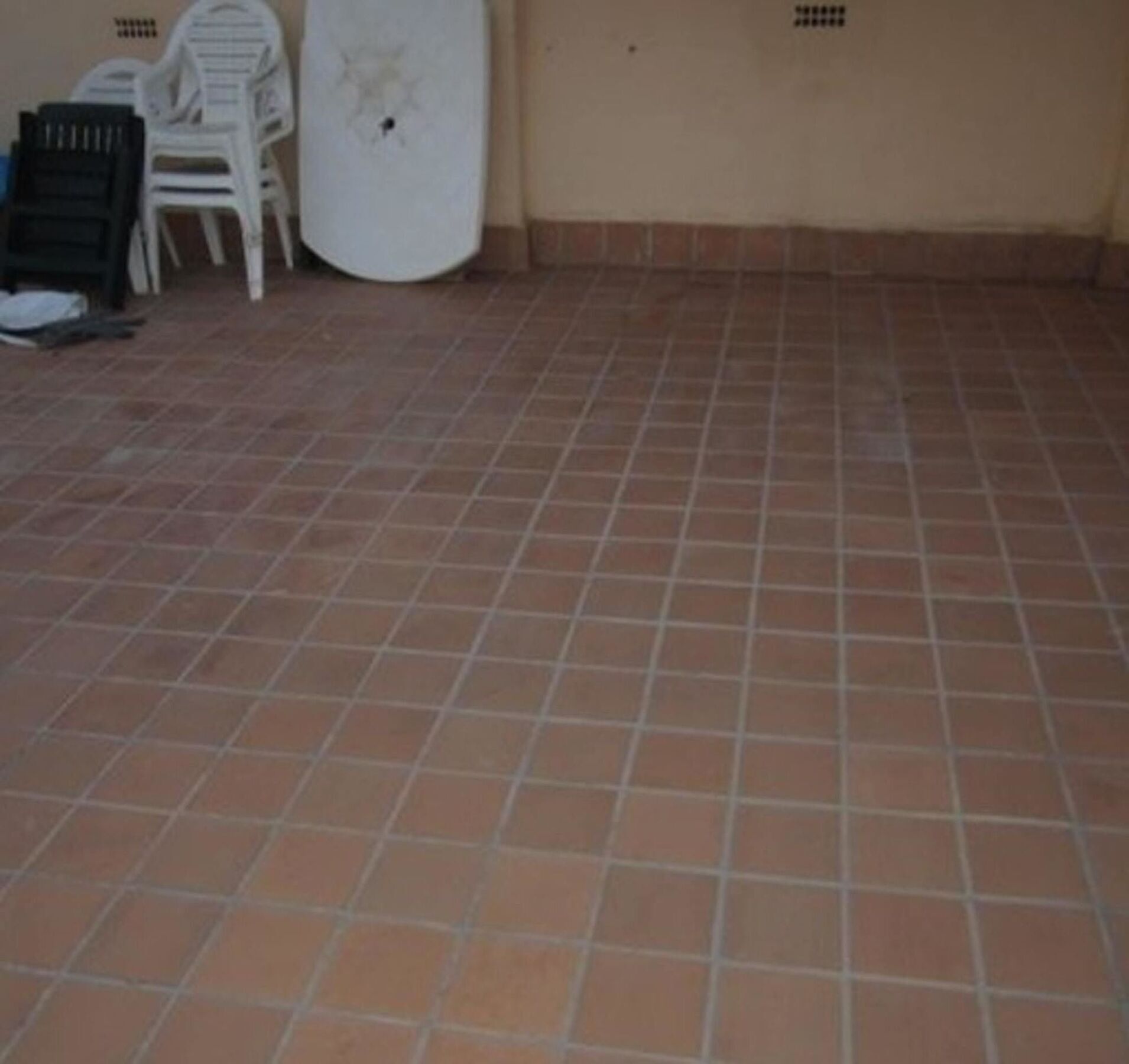 With 2 Bedrooms In Fuengirola, With Pool Access And Furnishe Apartment *