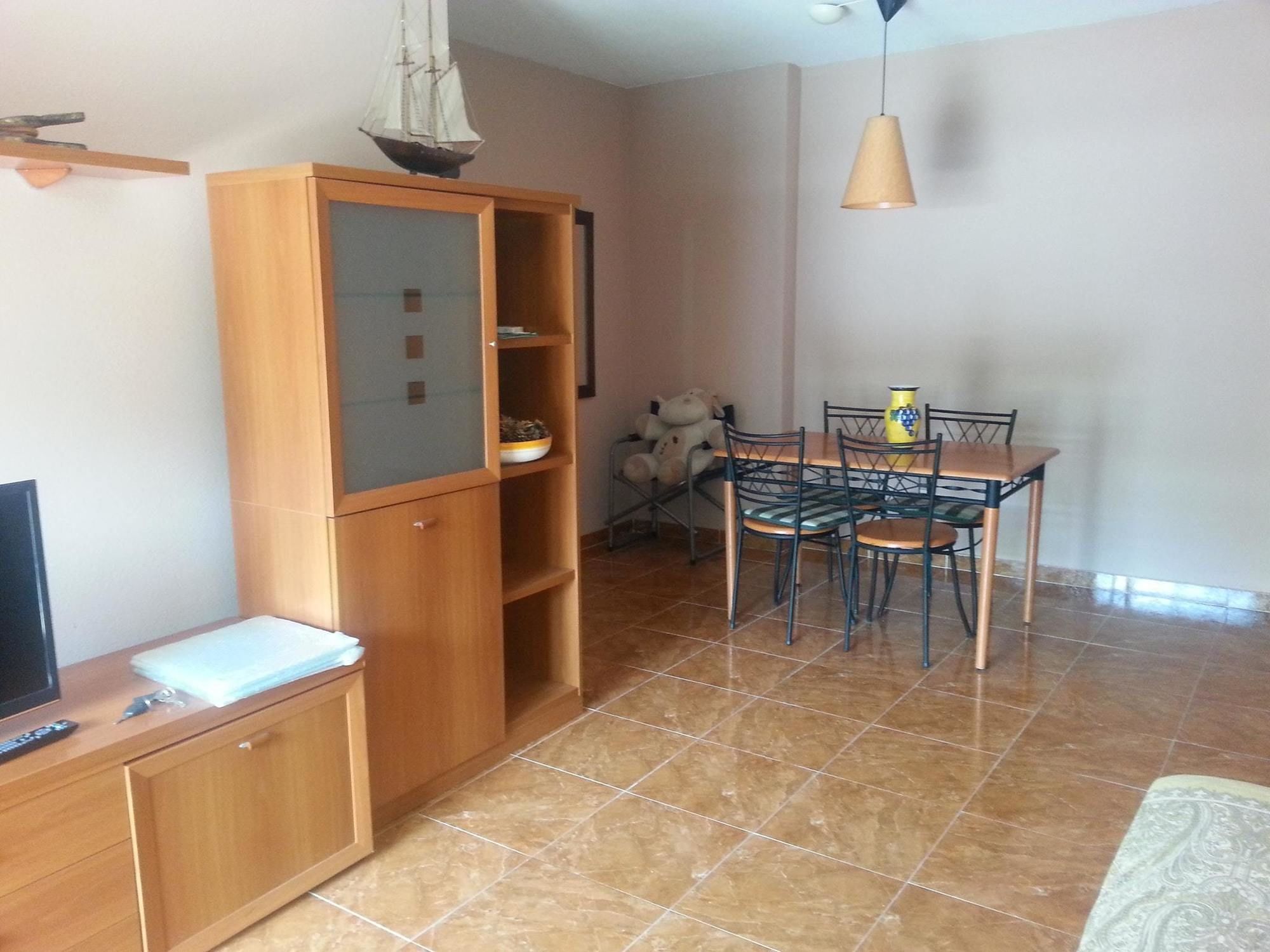 With 2 Bedrooms In Fuengirola, With Pool Access And Furnishe Apartment