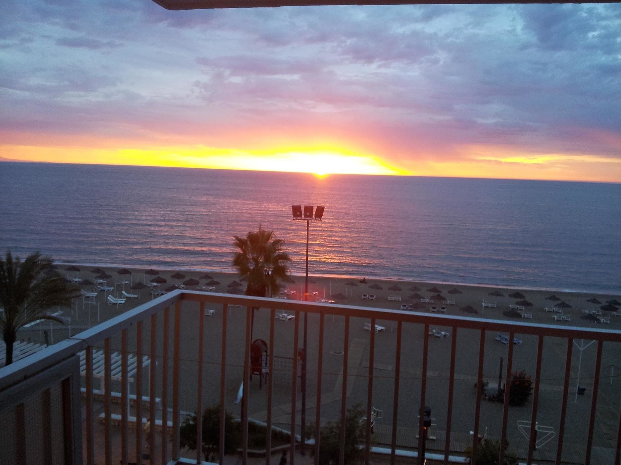 With 3 Bedrooms In Fuengirola, With Wonderful Sea View, Furn Apartment Fuengirola