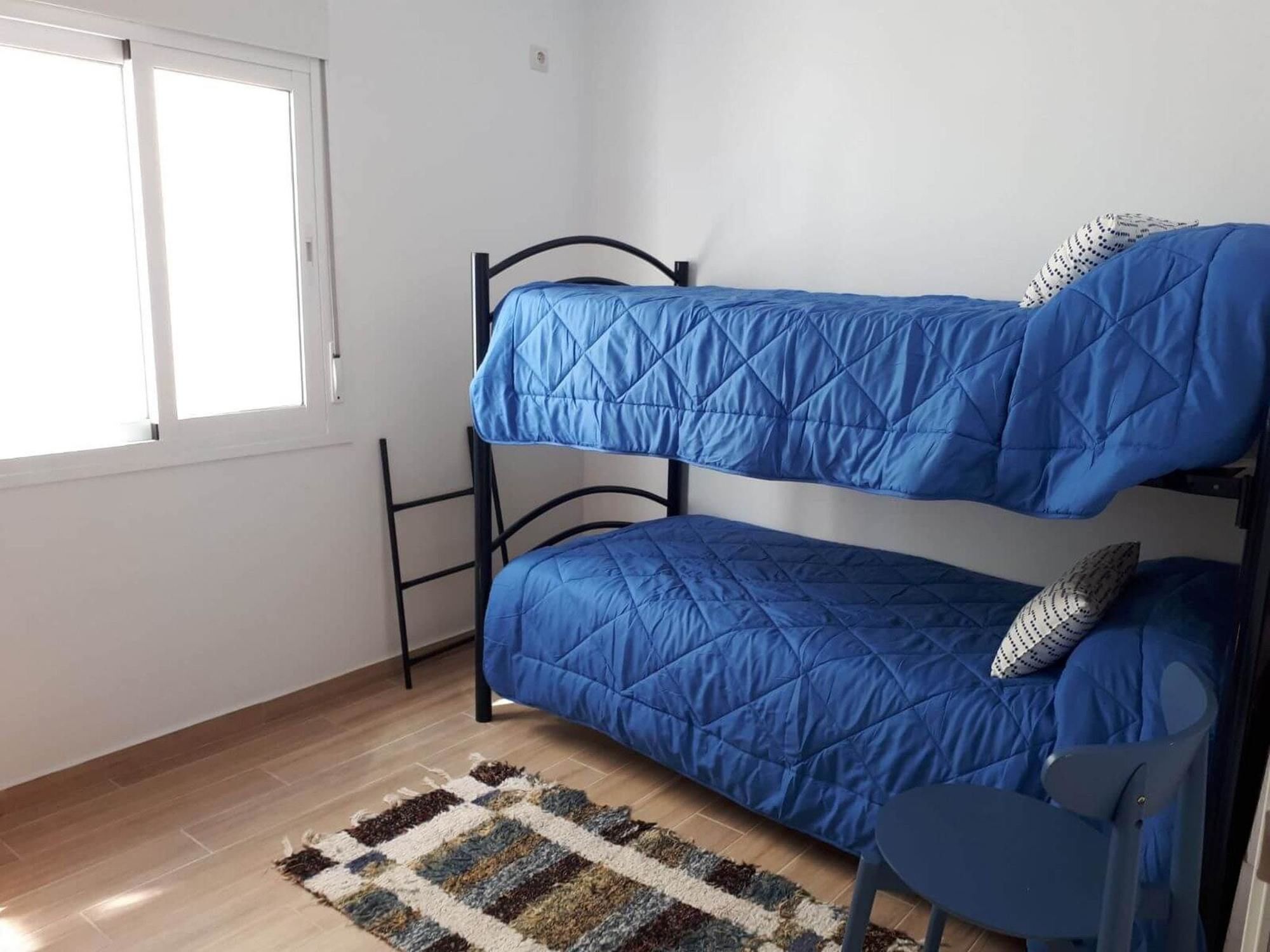 With 3 Bedrooms In Fuengirola, With Furnished Terrace - 10 M Apartment