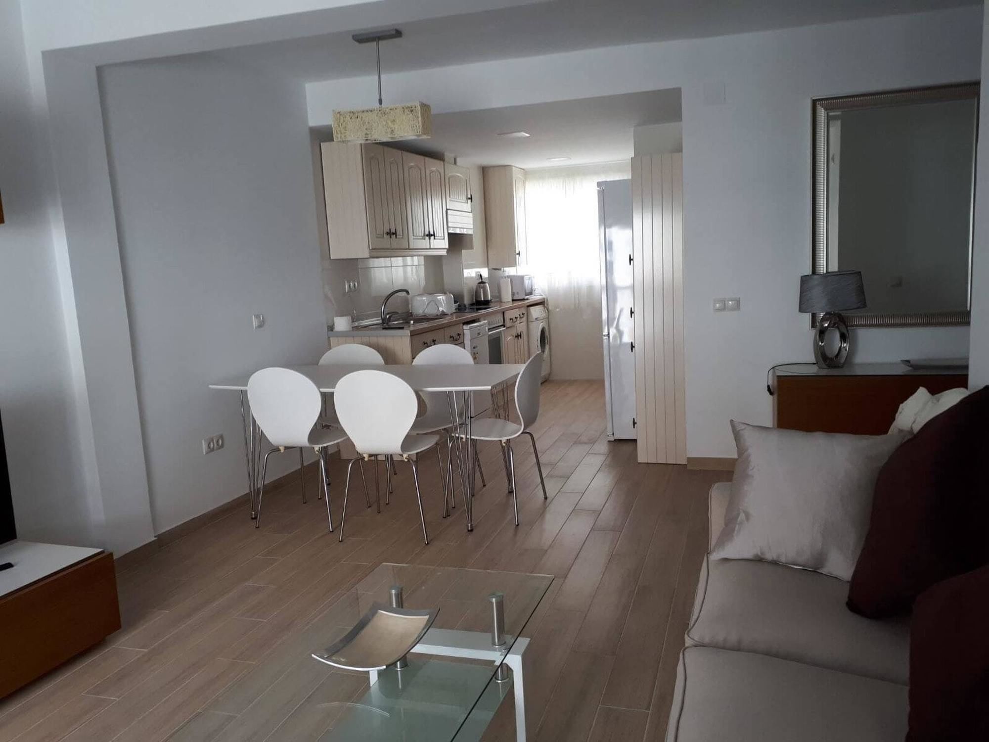 Apartment With 3 Bedrooms In Fuengirola, With Furnished Terrace - 10 M
