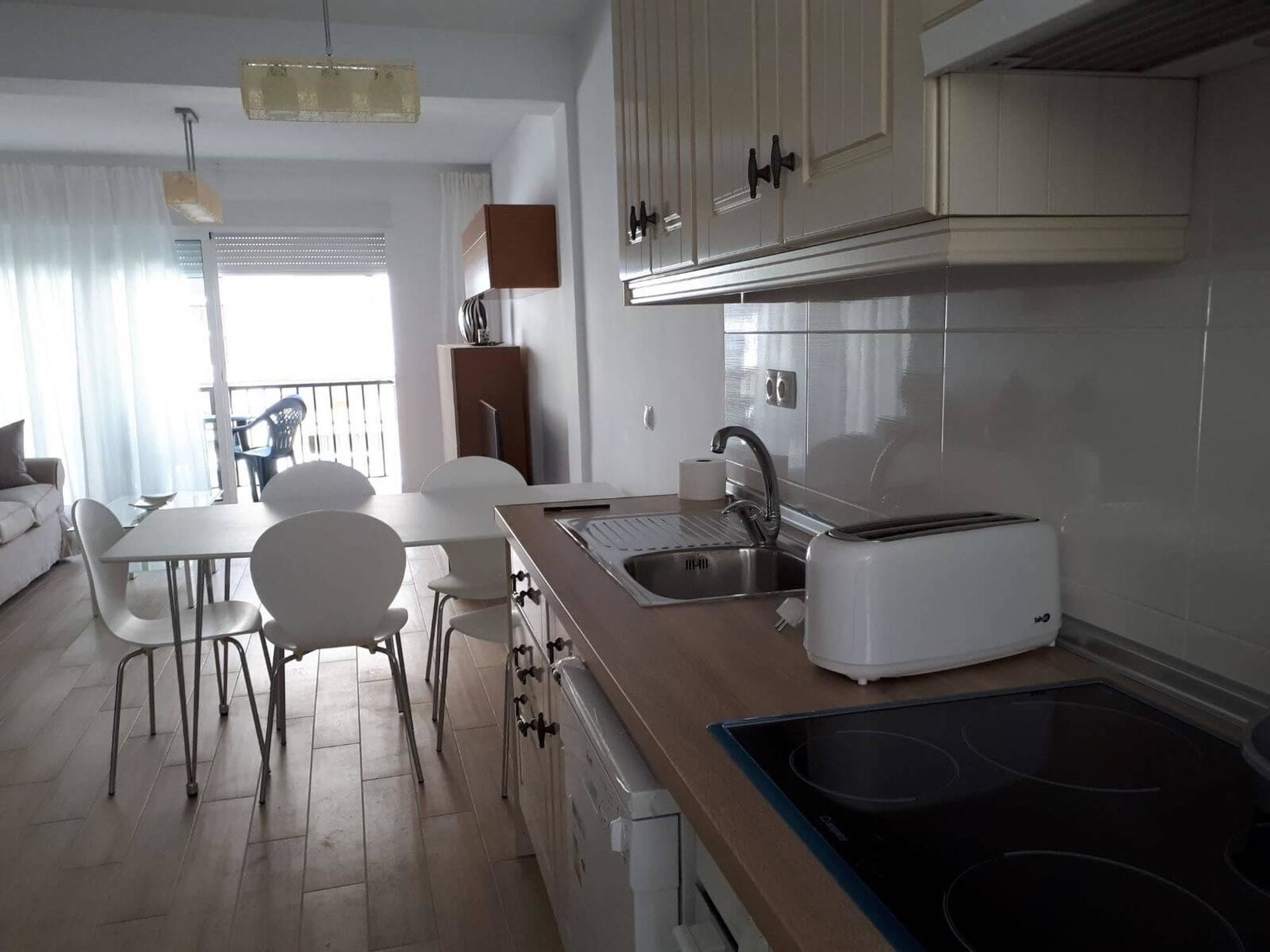 With 3 Bedrooms In Fuengirola, With Furnished Terrace - 10 M Fuengirola