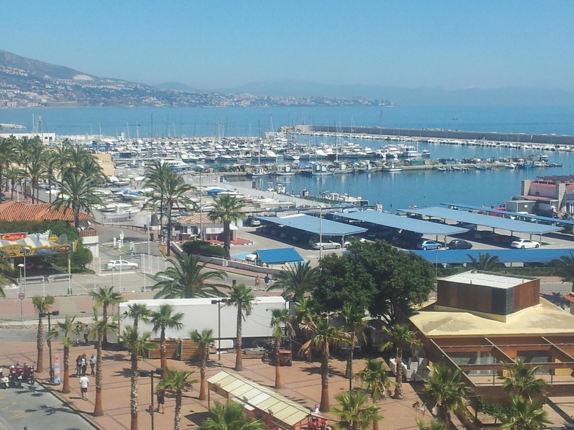 With 3 Bedrooms In Fuengirola, With Wonderful Sea View, Furn Apartment Fuengirola