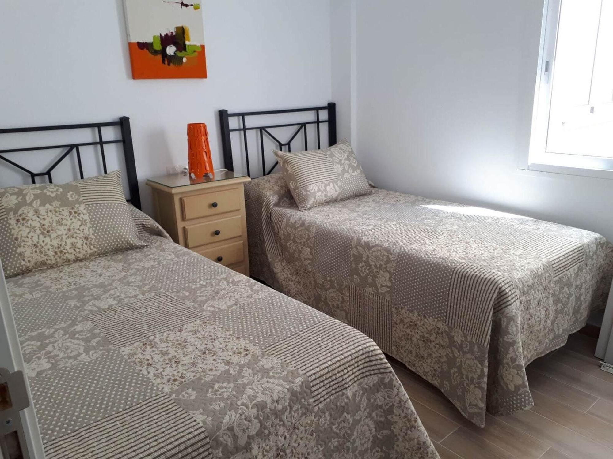 With 3 Bedrooms In Fuengirola, With Furnished Terrace - 10 M
