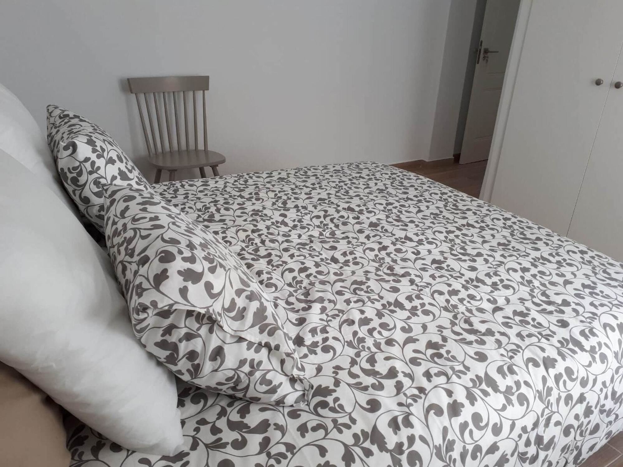 With 3 Bedrooms In Fuengirola, With Furnished Terrace - 10 M