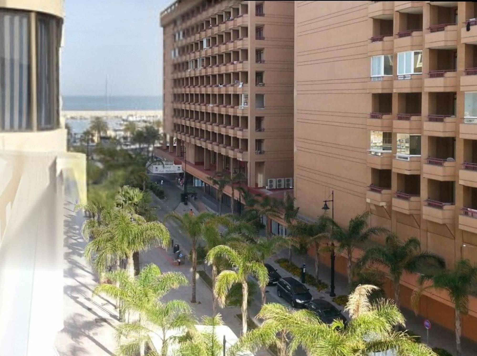 With 3 Bedrooms In Fuengirola, With Wonderful View, Fur Apartment Fuengirola