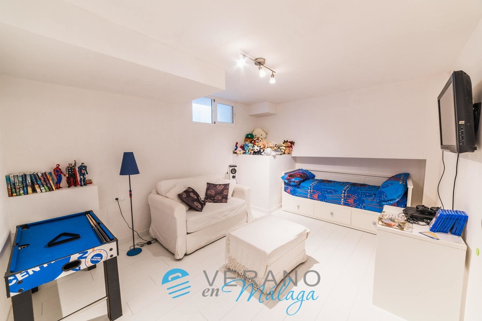 House With 4 Bedrooms In Fuengirola, With Private Pool And Terrace Huoneisto