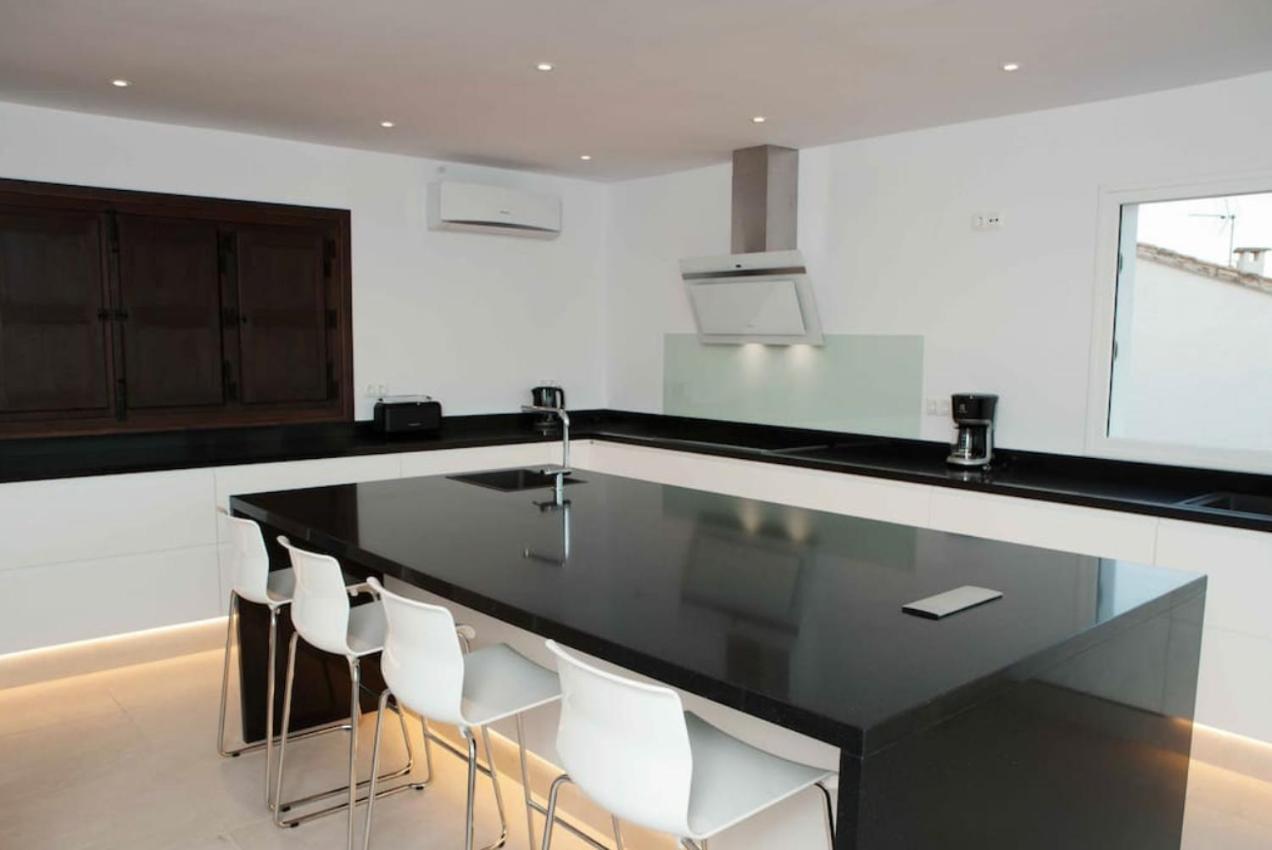 Luxury With Heated Pool For 12 To 14 People Villa Fuengirola