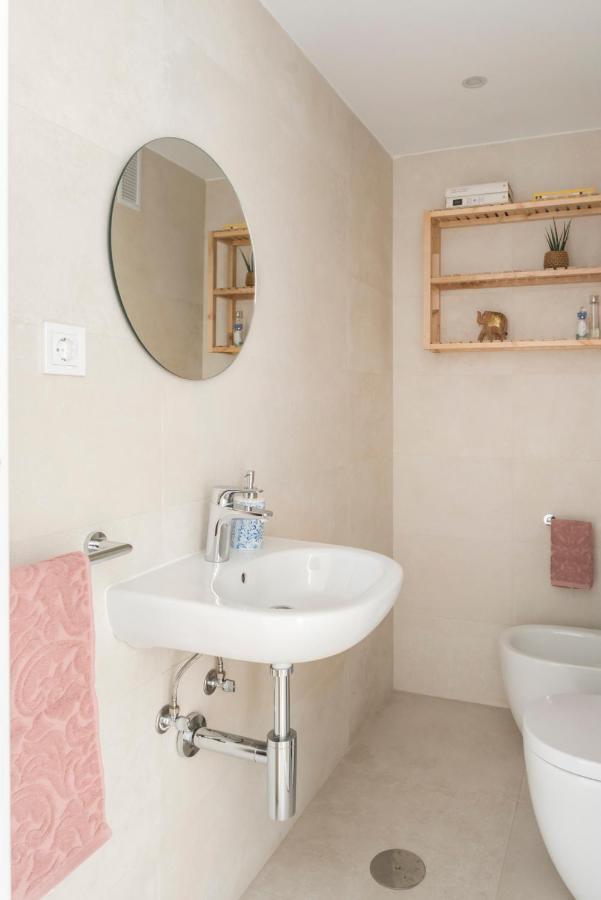 Apartment Beautiful With Terrace Near The
