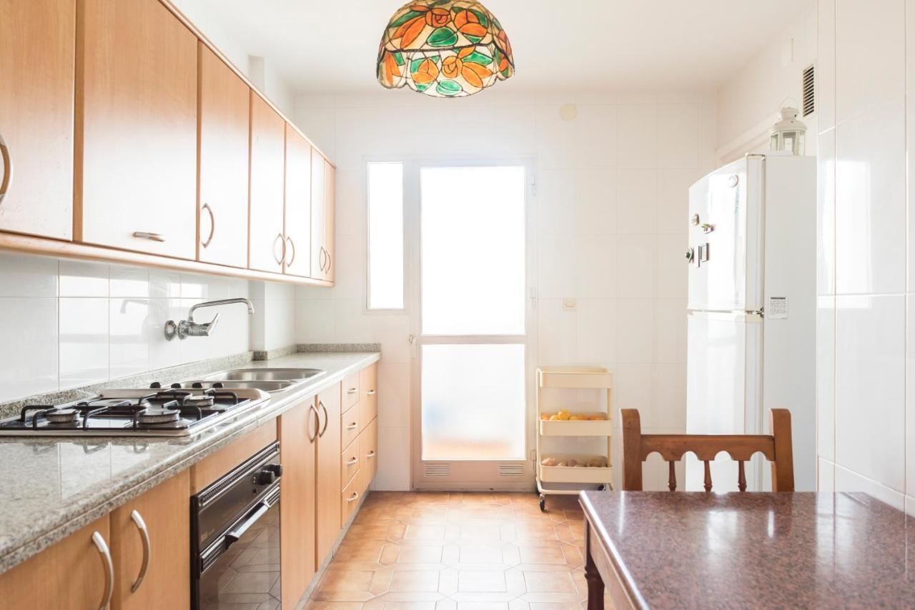 Beautiful With Terrace Near The Apartment Fuengirola