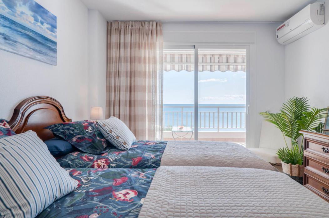 Apartment Family Aguamarina Front The Sea Free Parking Fuengirola