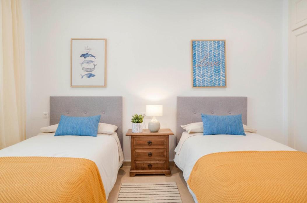 Family Aguamarina Front The Sea Free Parking Apartment Fuengirola