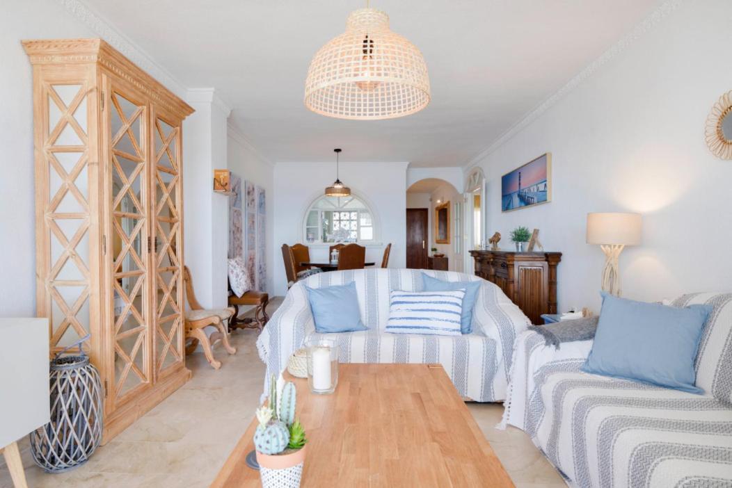 Family Aguamarina Front The Sea Free Parking Fuengirola