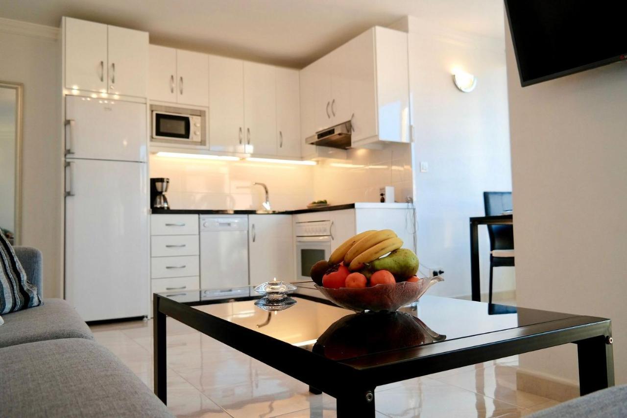 Centre Vacation ! With Sea And Mountain Views In The Heart Of Fuengirola