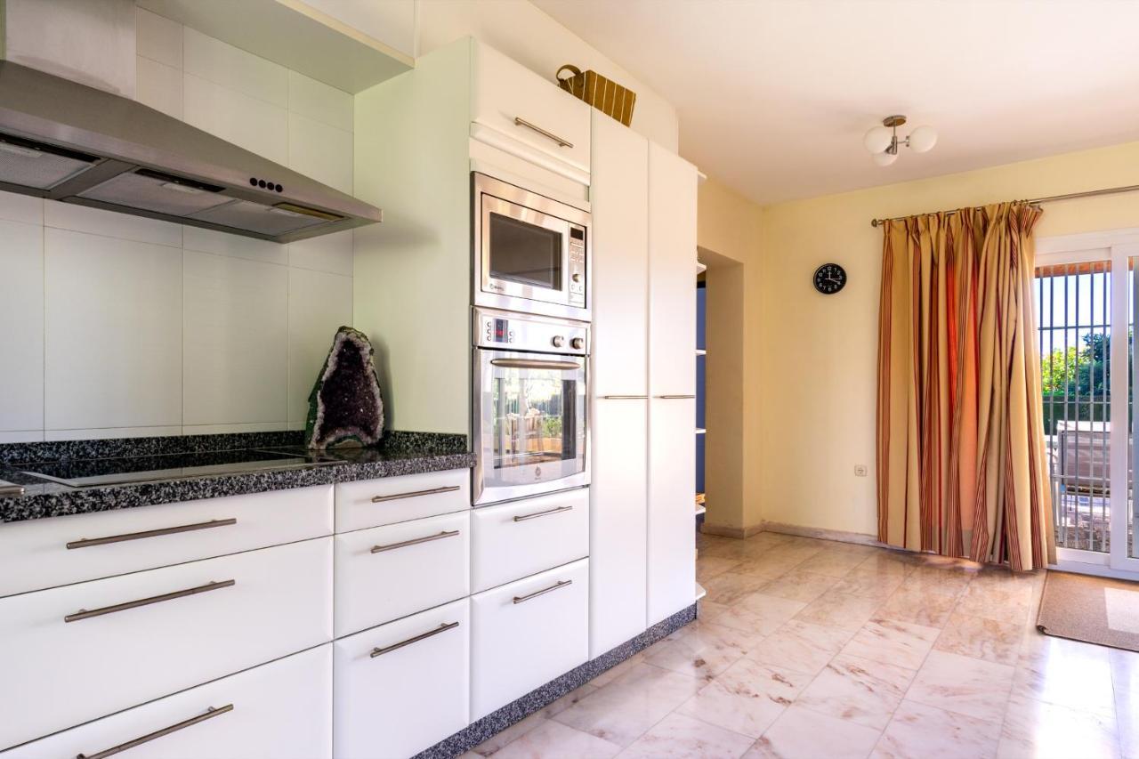 Paloma Fuengirola