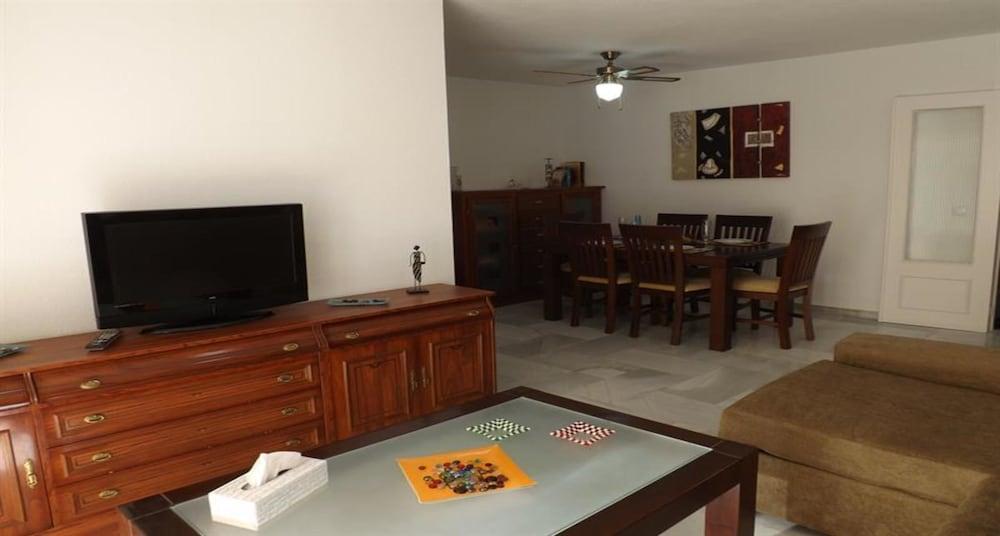 In - 104229 By Mo Apartment *