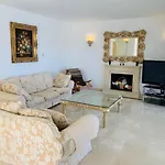 Beautiful Villa Walking Distance To Beach El Faro
