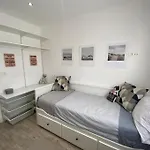 Piso 3 Habitaciones Recien Reformado En Fuengirola
