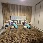 Luxurious Three Bedroom Duplex Apt Close To Beach