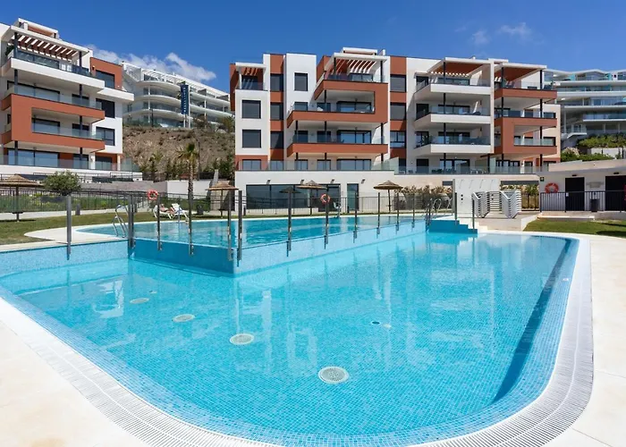 Fantastic Poolfront Apartment In Middel Views By Costarentals - Ref 161