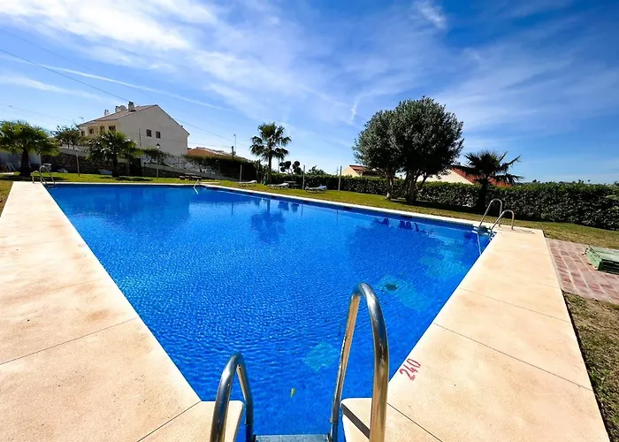 Apartamento A 900 M De La Playa Y Con Vistas Al Mar En Fuengirola