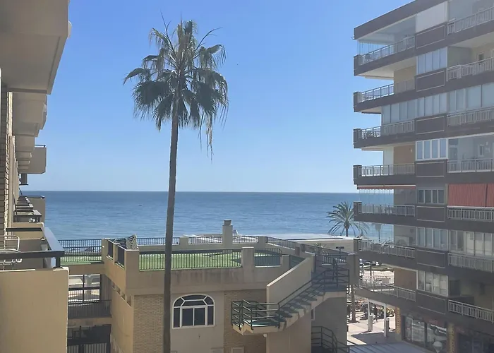 Piso En El Paseo Maritimo Fuengirola