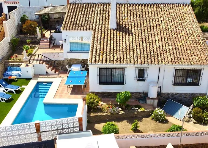Evans Realty Al Villa & Piscina & Garaje & Playa