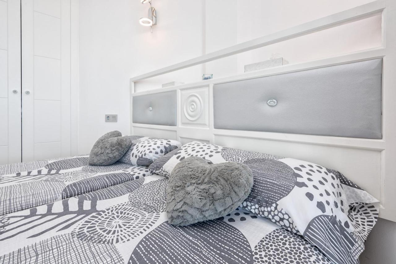 Wintowinrentals Relax & Frontal Sea View In * Fuengirola