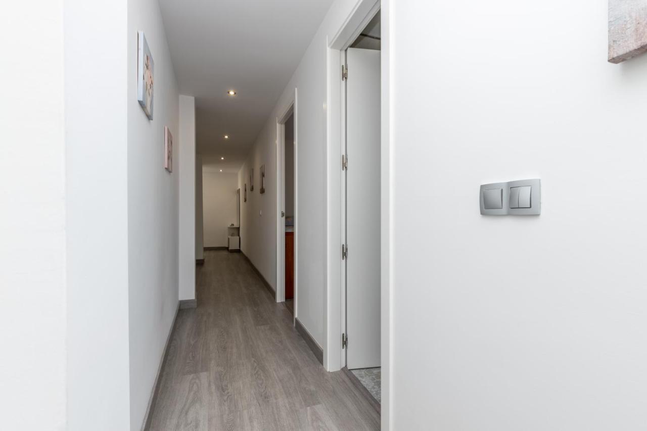New Modern 3br With Terrace In Centre