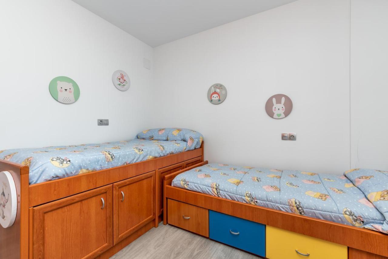 Apartment New Modern 3br With Terrace In Centre *