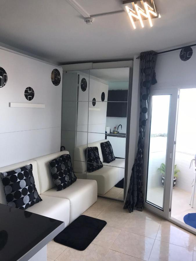 El Puerto Hotel-studio Apartment *