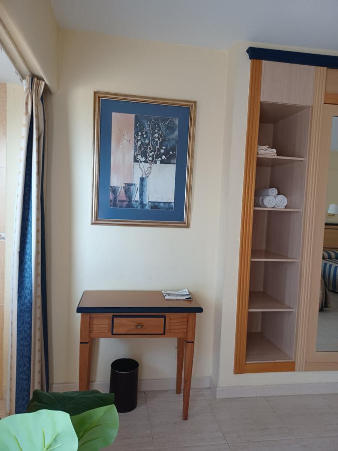Primera Linea De Playa Y Vista Al Mar En Pyr Estudio * Fuengirola